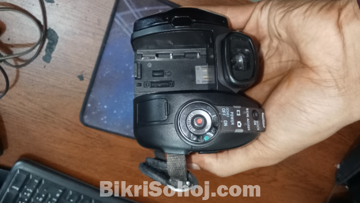 Sony HDR-SR11 Video Camera বিক্রয় হবে
